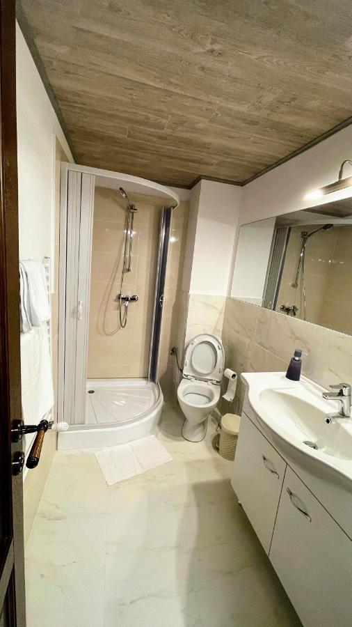 Royal Bucovina Residence Adults Only-Self Check-In Câmpulung Moldovenesc Eksteriør bilde