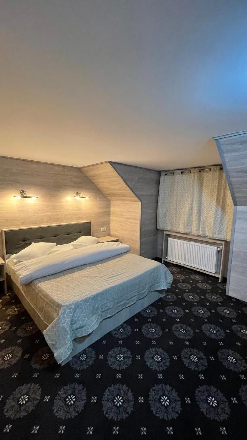 Royal Bucovina Residence Adults Only-Self Check-In Câmpulung Moldovenesc Eksteriør bilde