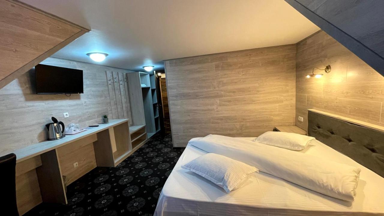 Royal Bucovina Residence Adults Only-Self Check-In Câmpulung Moldovenesc Eksteriør bilde