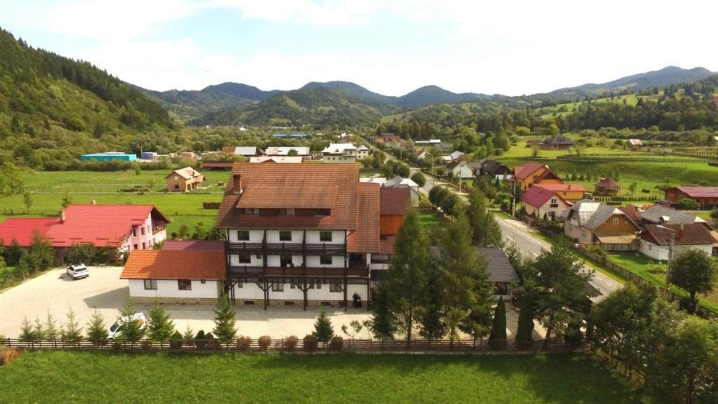 Royal Bucovina Residence Adults Only-Self Check-In Câmpulung Moldovenesc Eksteriør bilde