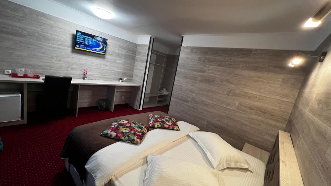 Royal Bucovina Residence Adults Only-Self Check-In Câmpulung Moldovenesc Eksteriør bilde