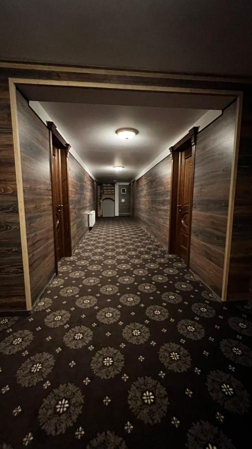 Royal Bucovina Residence Adults Only-Self Check-In Câmpulung Moldovenesc Eksteriør bilde
